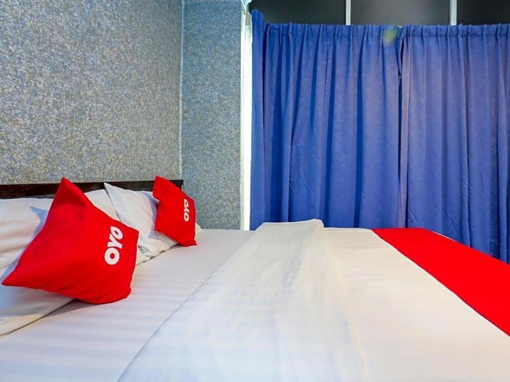 Oyo 90126 Pen U Cottages Dungun Bagian luar foto