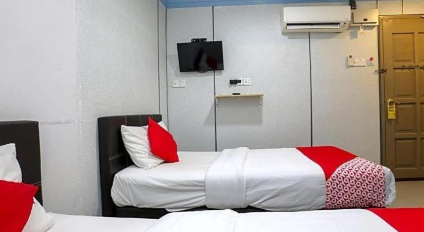 Oyo 90126 Pen U Cottages Dungun Bagian luar foto